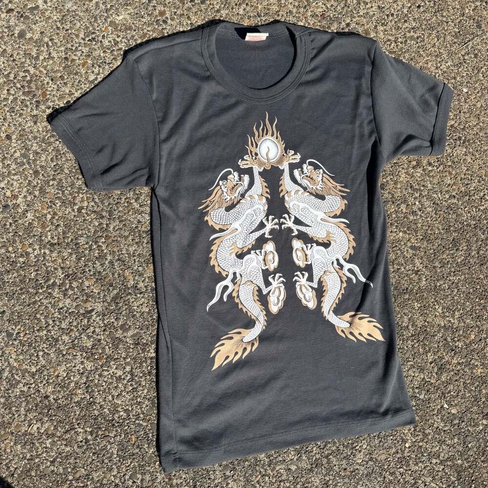 Vintage Golden Dragon Graphic T-Shirt women’s small